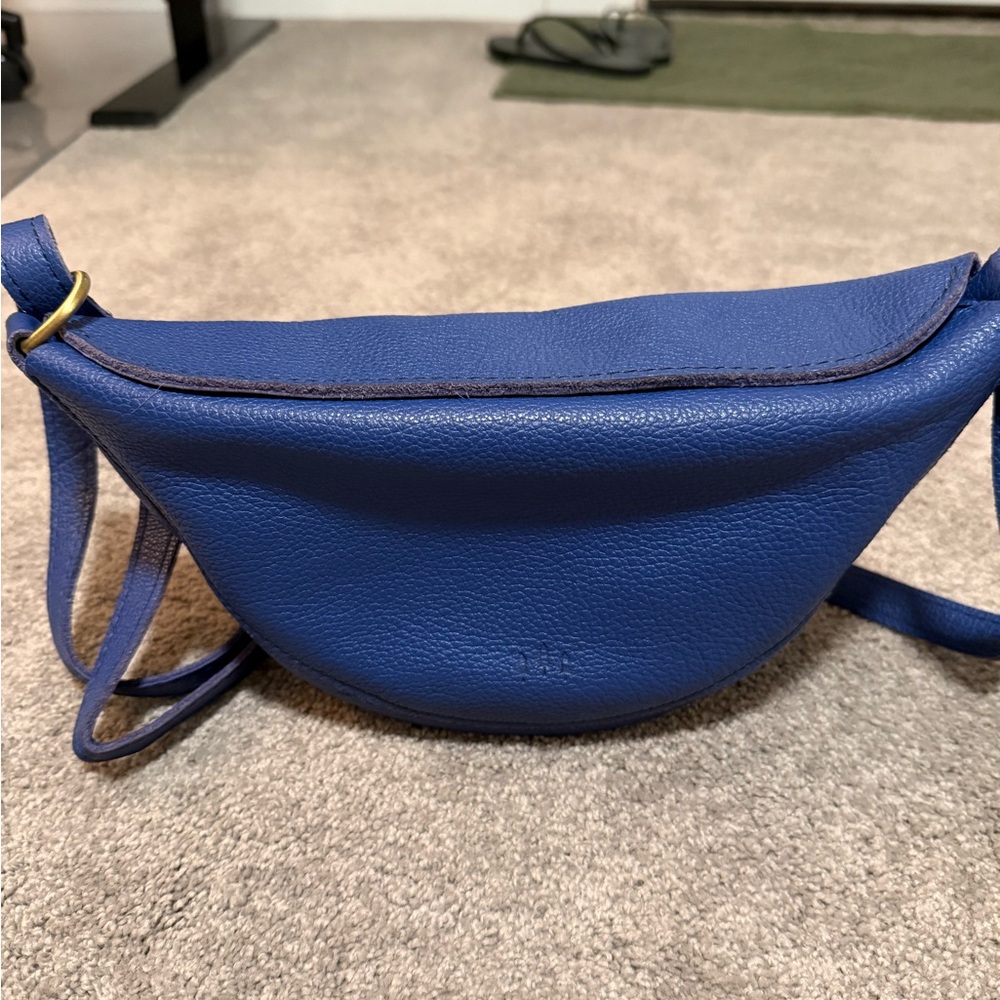 Portland Leather Koala Sling Bag Cobalt Medium